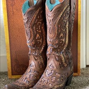 Corral boots